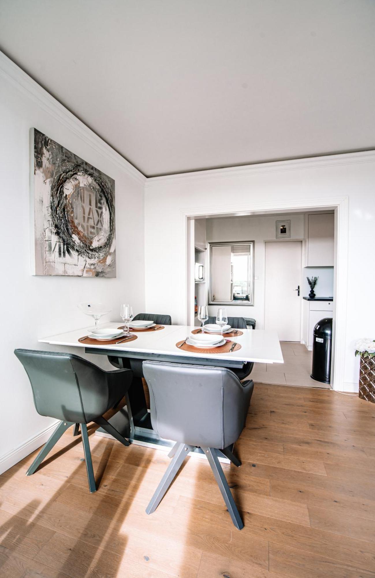 Apartment Am Neuen Teich -Balkon- 4 Personen -Waschmaschine Wolfsburg Ngoại thất bức ảnh
